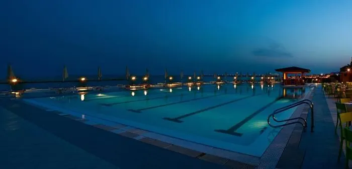 Degasperi * מנפרדוניה