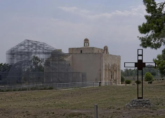 Degasperi מנפרדוניה